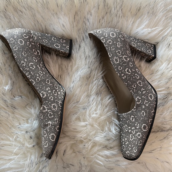 Taupe High Heel Pumps - Picture 4 of 12